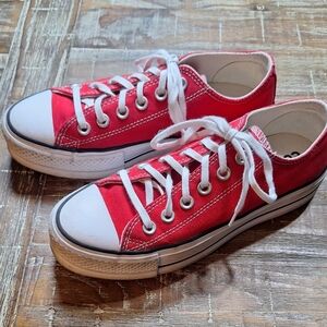 Converse All Star Chuck Taylor Women's Size 6.5 Shoes Red White Low Top Sneakers
